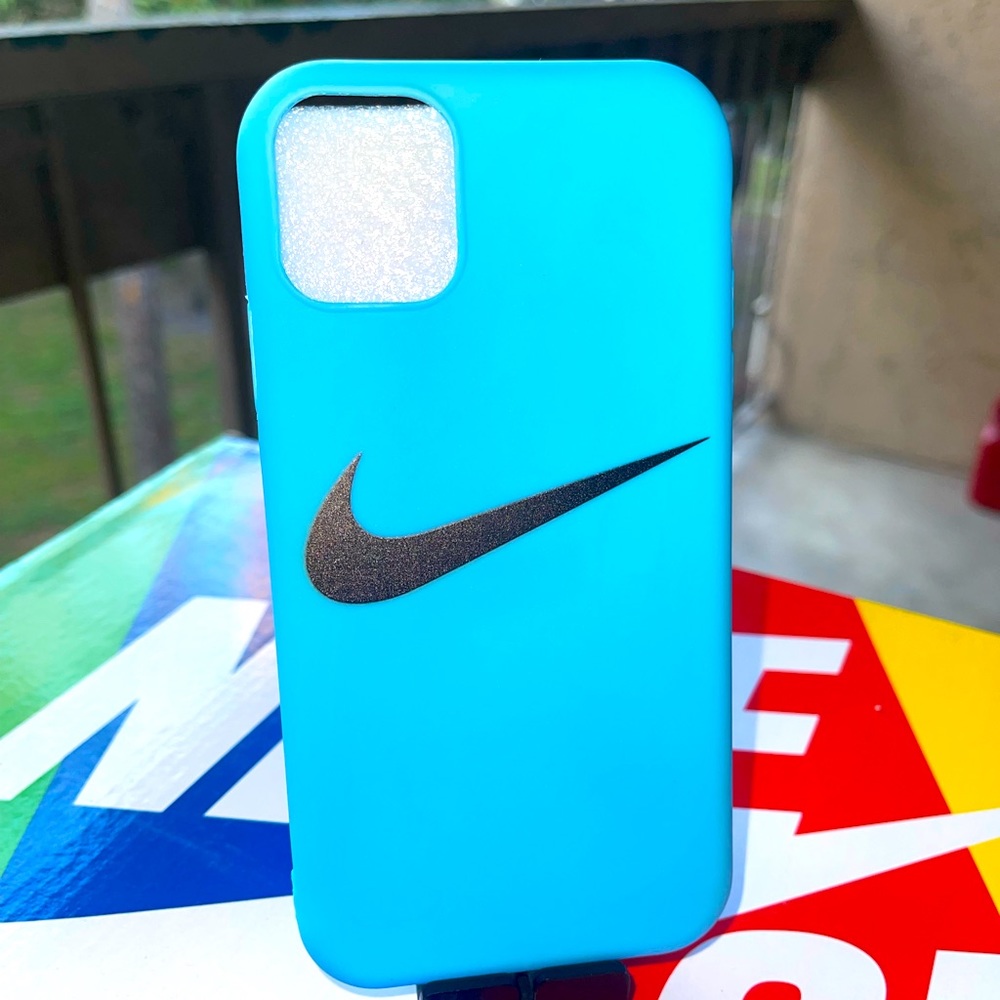 iPhone 11 case (Sky blue)